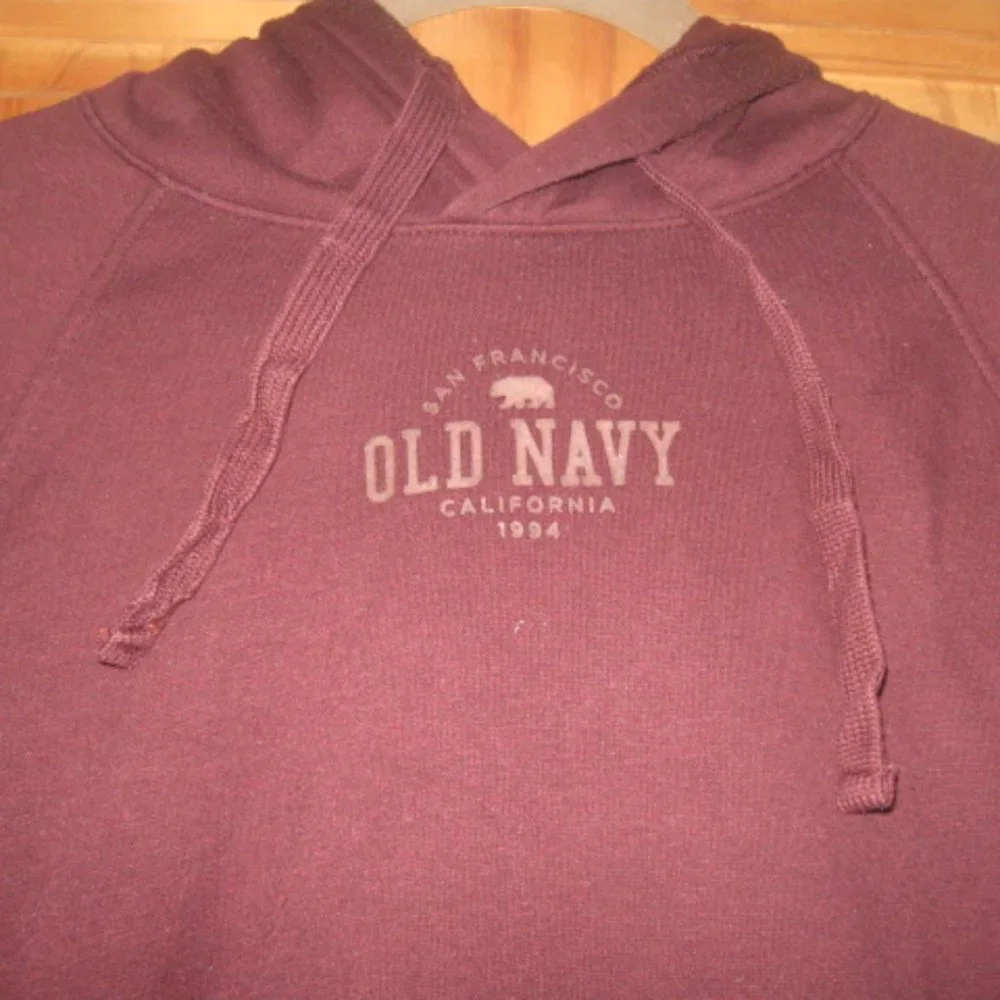 5/$30 Girls Burgundy Old Navy Hooded Sweatshirt
